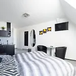Apartament In Heart Of *